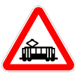 A28 - Intersecção com via onde circulam veículos sobre carris