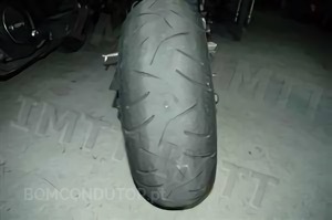 Questão IMT: O utilizador de um motociclo deve saber que os pneus devem ser substituídos: