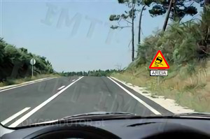 Questão IMT: Nas situações indicadas pelo sinal, devo conduzir com velocidade: