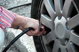 Questão IMT: A pressão dos pneus deve ser verificada: