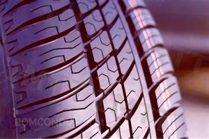 Questão IMT: A utilização de pneumáticos com pressão superior à recomendada pelo construtor provoca o desgaste prematuro:
