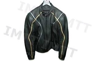 Questão IMT: As mangas do casaco dos motociclistas devem assentar: